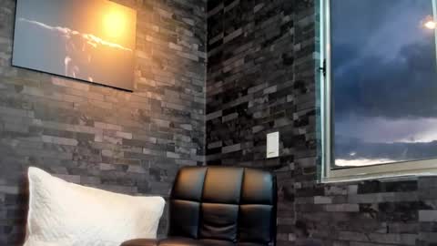 brucedallas online show from November 2025 10:58:02 PM