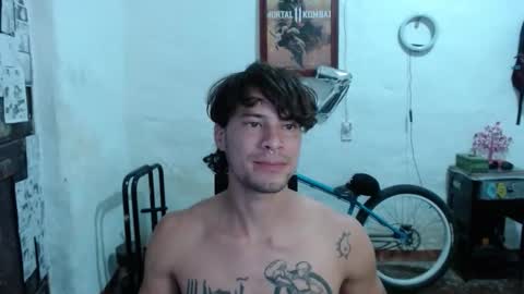 brucewayne1_ online show from October 2025 10:51:01 PM