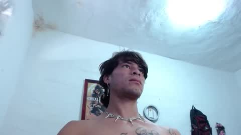 brucewayne1_ online show from October 2025 05:35:01 PM