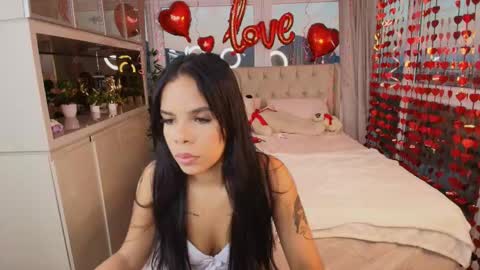 Bruna Ferrazz online show from February 2026 09:33:01 PM