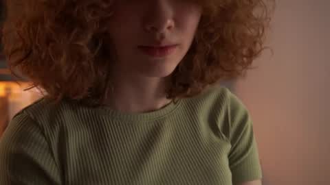 Tess online show from April 2026 07:07:02 PM