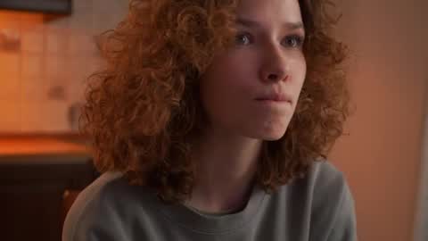 Tess online show from April 2026 09:04:01 PM