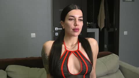 Snapshot of brunette_from_the_moon chatting on December 2024 08:03:02 PM Alice online show from December 2024 08:03:02 PM