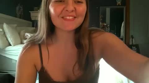 brunettebaby040 online show from October 2025 09:13:02 PM