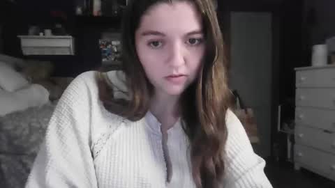 brunettebaby040 online show from November 2025 01:37:01 AM