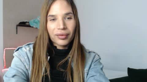 Luna online show from January 2026 05:15:01 PM