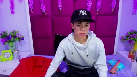 Bruno Cruz online show from October 2025 02:31:02 AM