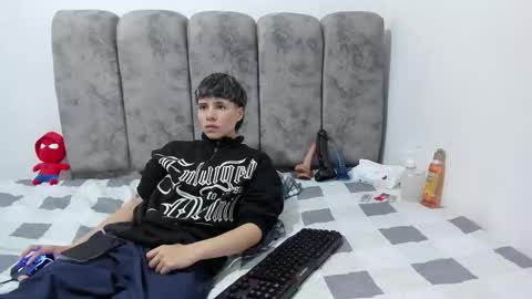 Snapshot of bruno_cruz chatting on June 2026 02:17:02 AM Bruno Cruz online show from June 2026 02:17:02 AM