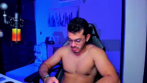 Bruno online show from October 2025 04:02:02 AM