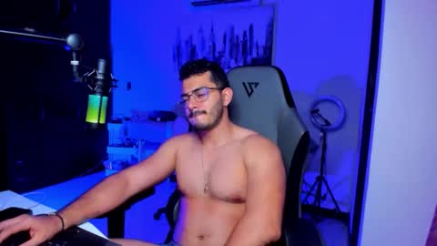 Snapshot of bruno_diaz31 chatting on May 2026 02:50:01 AM Bruno online show from May 2026 02:50:01 AM