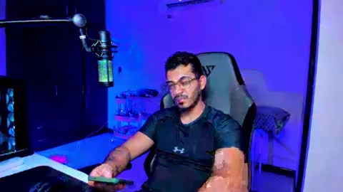 Snapshot of bruno_diaz31 chatting on May 2026 02:31:01 AM Bruno online show from May 2026 02:31:01 AM