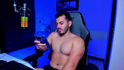 Snapshot of bruno_diaz31 chatting on June 2026 05:28:01 AM Bruno online show from June 2026 05:28:01 AM