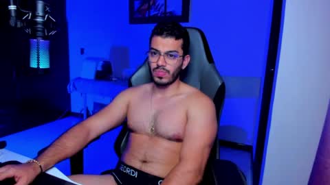 Snapshot of bruno_diaz31 chatting on July 2026 04:07:02 AM Bruno online show from July 2026 04:07:02 AM