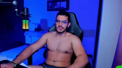Snapshot of bruno_diaz31 chatting on July 2026 04:25:01 AM Bruno online show from July 2026 04:25:01 AM