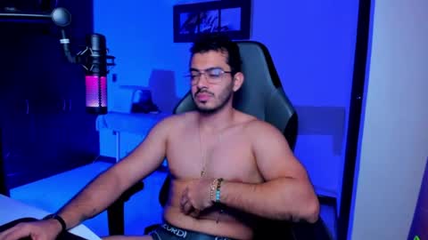 Snapshot of bruno_diaz31 chatting on July 2026 03:53:01 AM Bruno online show from July 2026 03:53:01 AM