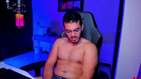 Snapshot of bruno_diaz31 chatting on July 2026 04:54:02 AM Bruno online show from July 2026 04:54:02 AM
