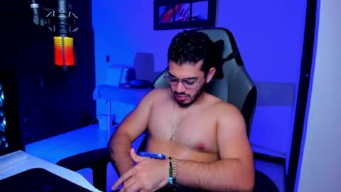 Snapshot of bruno_diaz31 chatting on July 2026 04:43:02 AM Bruno online show from July 2026 04:43:02 AM