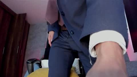 Andres Suarez online show from November 2025 01:55:01 PM