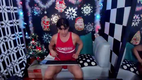 Snapshot of brunocuttie94 chatting on December 2024 03:48:02 PM Join my fan club here 150 tokens a month online show from December 2024 03:48:02 PM