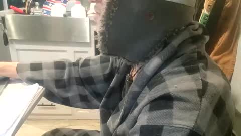 Steve... aka SkinnieDippin aka TimberTramp online show from November 2025 07:52:02 PM