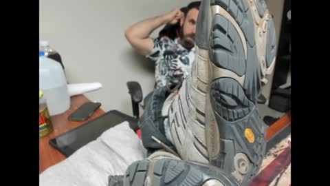 BRUTALMASTER1983 online show from December 2024 06:00:02 AM