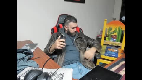 BRUTALMASTER1983 online show from January 2025 07:13:02 PM