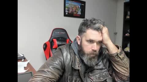 BRUTALMASTER1983 online show from December 2025 08:38:02 PM