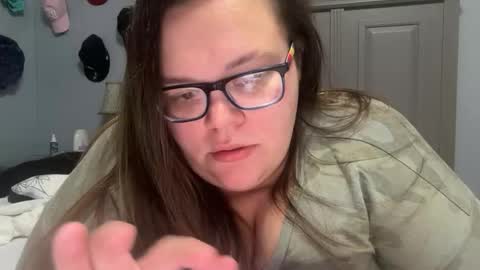Snapshot of brwneyedbbw chatting on February 2026 04:09:01 AM Desiree online show from February 2026 04:09:01 AM