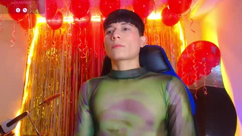 BRYAM INDEPENDENT MODEL online show from September 2025 01:18:01 AM