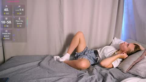 Snapshot of bubblebbb chatting on May 2026 04:09:01 AM Sabrina online show from May 2026 04:09:01 AM