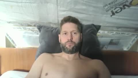 bubblebee1982 online show from November 2025 08:15:02 AM