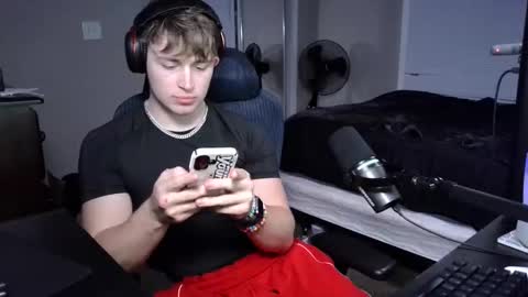 Snapshot of bubblebuttbdn chatting on October 2025 02:22:02 AM BubblebuttBdn online show from October 2025 02:22:02 AM