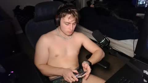 Snapshot of bubblebuttbdn chatting on November 2025 05:19:02 AM BubblebuttBdn online show from November 2025 05:19:02 AM