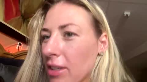 Snapshot of bubblesxxx615xxx601 chatting on May 2026 10:48:01 PM bubbles online show from May 2026 10:48:01 PM
