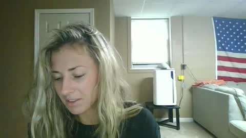 Snapshot of bubblesxxx615xxx601 chatting on June 2026 09:14:02 PM bubbles online show from June 2026 09:14:02 PM