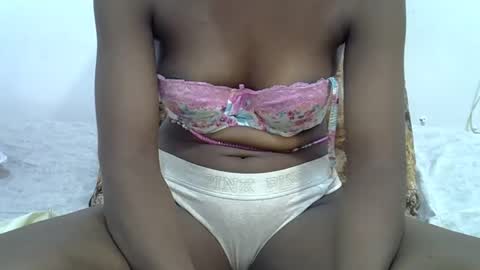 Snapshot of bubbly_ass247 chatting on November 2025 12:42:02 AM bubbly online show from November 2025 12:42:02 AM