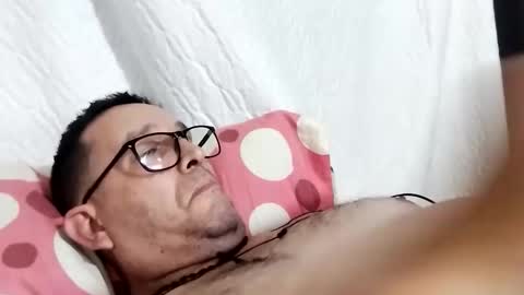 buchs32 online show from December 2025 05:13:01 AM