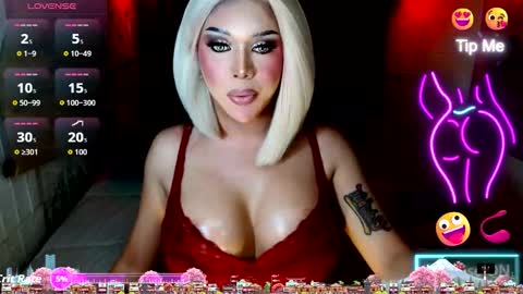 Lucienne online show from March 2026 04:29:01 AM