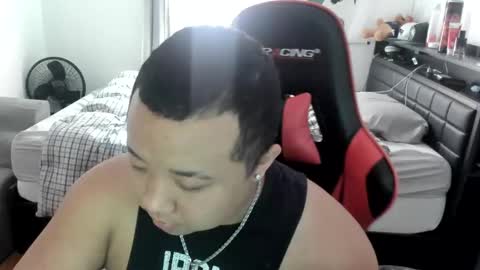 buffsexyman24 online show from March 2025 06:50:01 PM