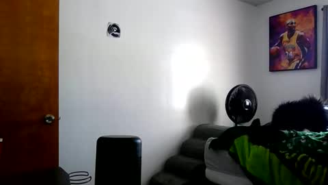 buffsexyman24 online show from February 2026 03:44:02 PM