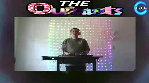 Moose noodles online show from April 2026 10:01:02 PM