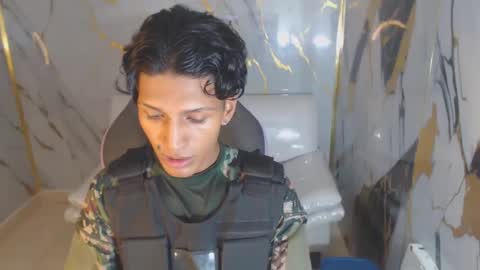 bull_cam online show from October 2025 06:41:02 PM