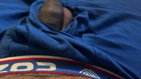 bullblack7 online show from April 2026 07:10:01 PM