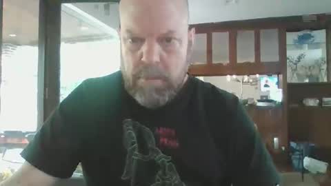 Snapshot of bulldog302w chatting on April 2026 01:07:01 PM bulldog302w online show from April 2026 01:07:01 PM