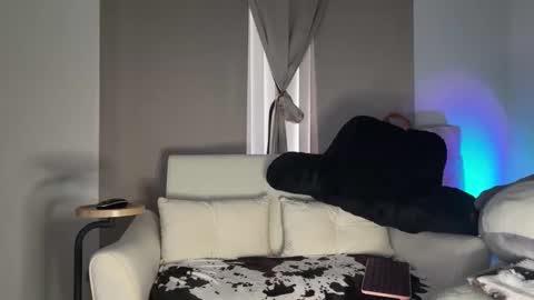 Andrea online show from September 2025 06:13:02 PM