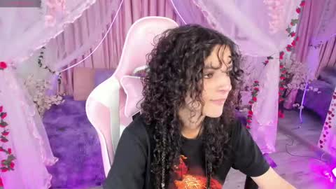 Snapshot of bunny_curly chatting on September 2025 01:11:01 PM Bunny online show from September 2025 01:11:01 PM