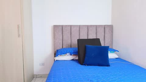 Snapshot of bunny_swtt chatting on December 2024 03:30:02 AM Carolina online show from December 2024 03:30:02 AM