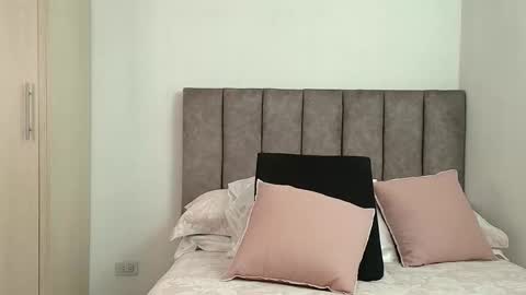 Carolina online show from February 2026 04:06:02 AM