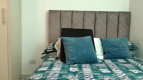 Carolina online show from February 2026 04:42:01 AM