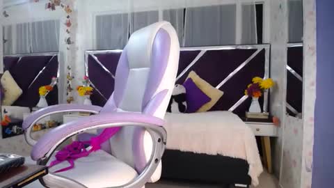 PAULINA online show from September 2025 11:10:02 AM